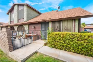 Photo #5: 2713155 Listing