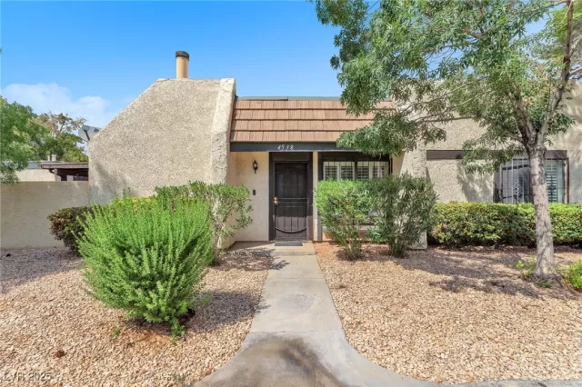 MLS: 2713158 Condo For Sale