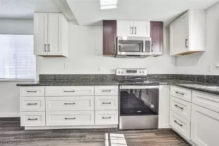 Photo #4: 2713166 Listing 