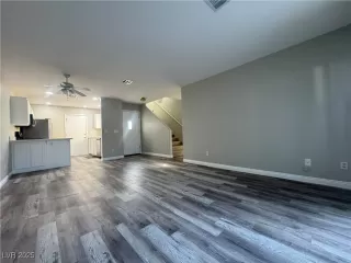 Photo #1: 2713170 Listing 