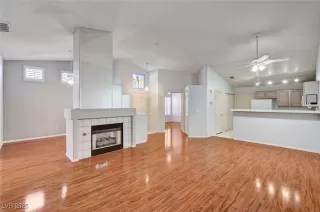 Photo #5: 2713191 Listing 