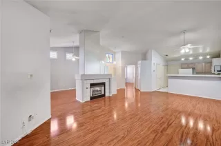 Photo #6: 2713191 Listing 