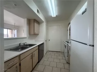 Photo #6: 2713197 Listing 