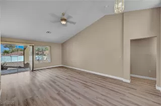 Photo #4: 2713227 Listing 