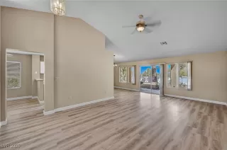 Photo #6: 2713227 Listing 