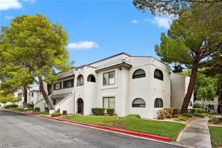 Photo #1: 2713232 Listing 