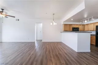 Photo #6: 2713233 Listing 