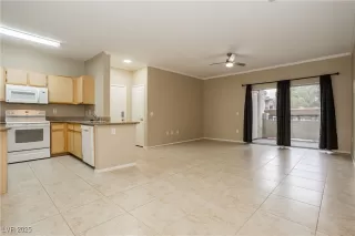 Photo #2: 2713279 Listing 