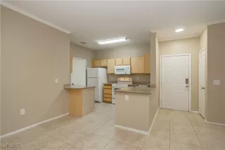 Photo #6: 2713279 Listing 