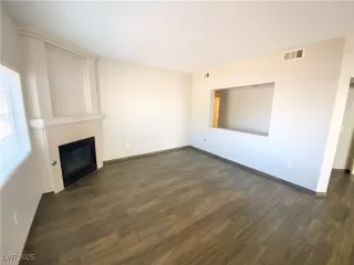 Photo #2: 2713290 Listing 