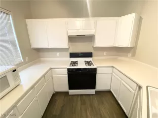 Photo #5: 2713290 Listing 