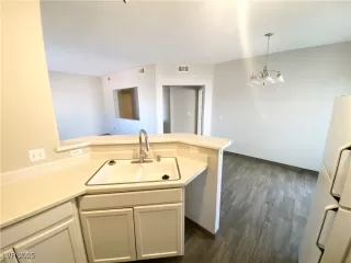 Photo #6: 2713290 Listing 