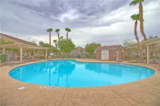 Photo #1: 2713299 Listing 