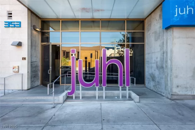 MLS: 2713300 Condo For Sale