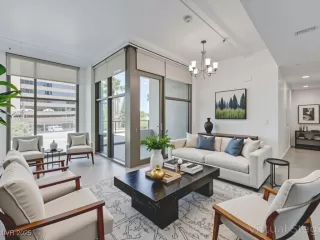 Photo #4: 2713300 Listing 