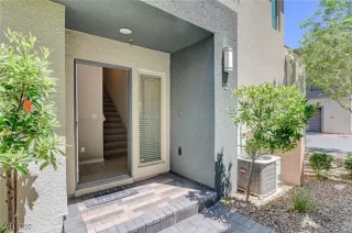 Photo #3: 2713305 Listing 