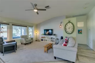 Photo #3: 2713325 Listing