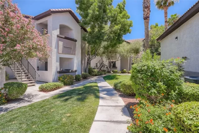 MLS: 2713355 Condo For Sale