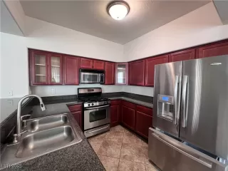 Photo #1: 2713357 Listing 