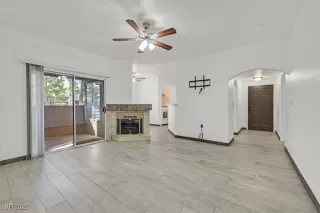 Photo #2: 2713359 Listing