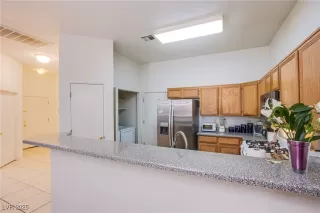 Photo #5: 2713372 Listing 