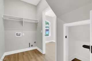 Photo #3: 2713376 Listing