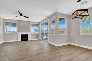 Photo #5: 2713376 Listing