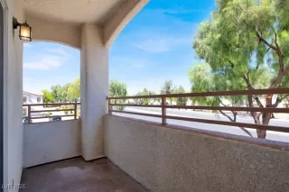 Photo #5: 2713377 Listing