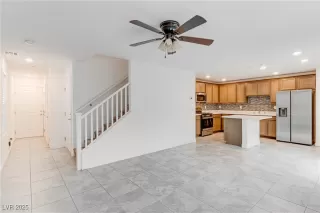 Photo #4: 2713386 Listing 