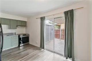 Photo #4: 2713391 Listing 