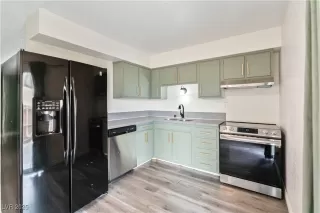 Photo #5: 2713391 Listing 