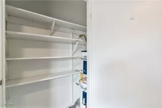 Photo #6: 2713391 Listing 