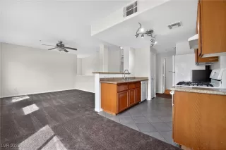 Photo #2: 2713392 Listing 