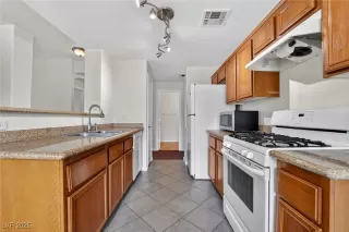 Photo #3: 2713392 Listing 