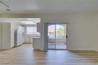 Photo #2: 2713479 Listing 