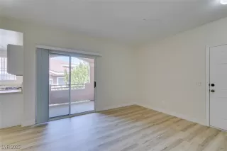 Photo #3: 2713479 Listing 