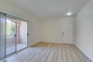 Photo #4: 2713479 Listing 