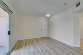 Photo #6: 2713479 Listing 