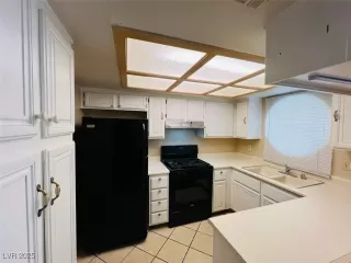 Photo #4: 2713504 Listing 