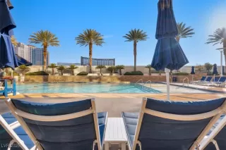 Photo #2: 2713560 Listing