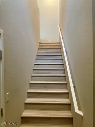 Photo #2: 2713562 Listing 