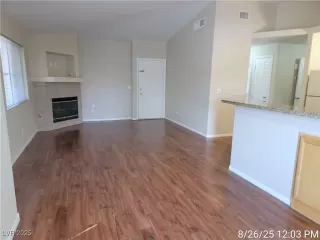 Photo #3: 2713563 Listing 