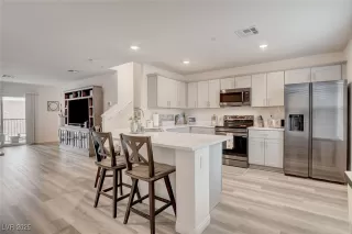 Photo #6: 2713584 Listing 