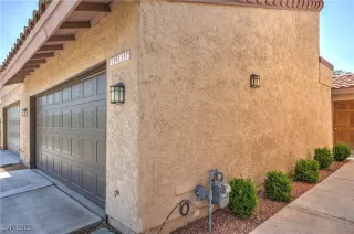 Photo #2: 2713586 Listing 