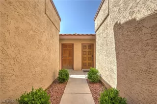 Photo #3: 2713586 Listing 