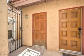 Photo #4: 2713586 Listing 