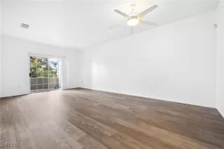 Photo #2: 2713596 Listing