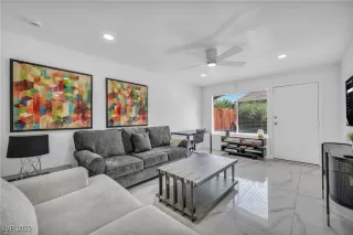 Photo #3: 2713597 Listing 