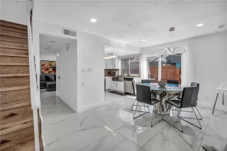 Photo #6: 2713597 Listing 