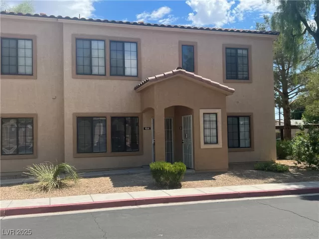 MLS: 2713598 Condo For Sale